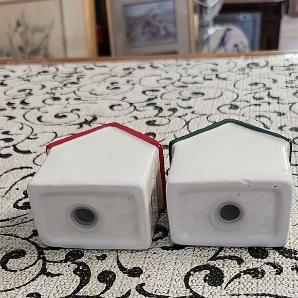 Festive Ceramic House Salt and Pepper Shakers - Red and Green - Picture 4 of 6